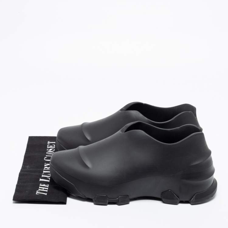 Pre Owned Givenchy Black Rubber Monumental Mallow Slip-On Sneakers Size 43