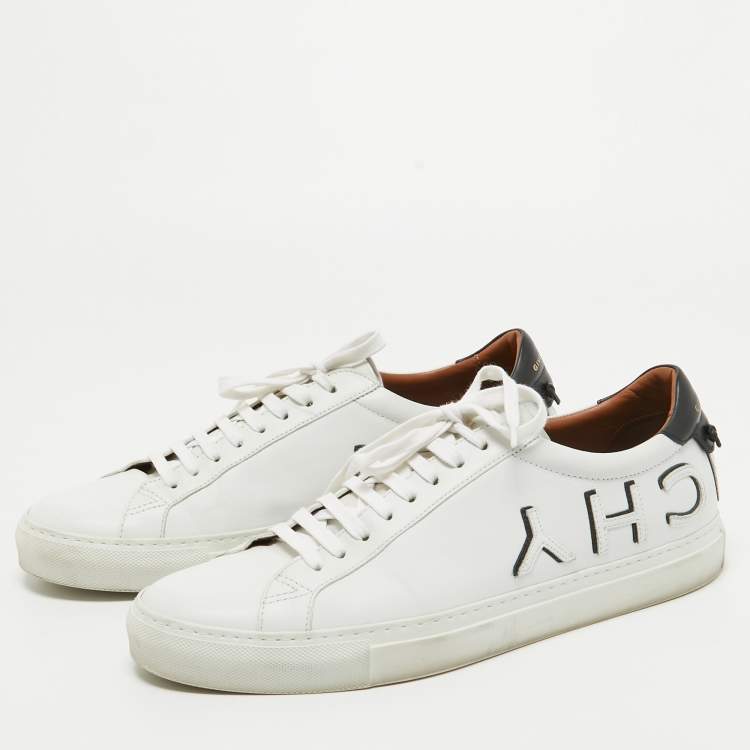 Givenchy 2025 logo shoes