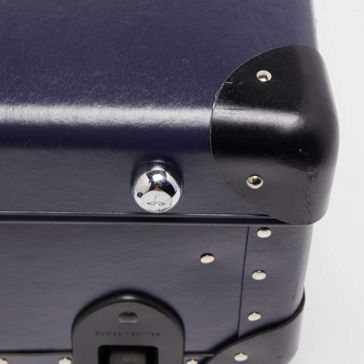 Pre Owned Globe-Trotter Navy Blue Fibreboard 2 Wheels Carry-On Suitcase 55