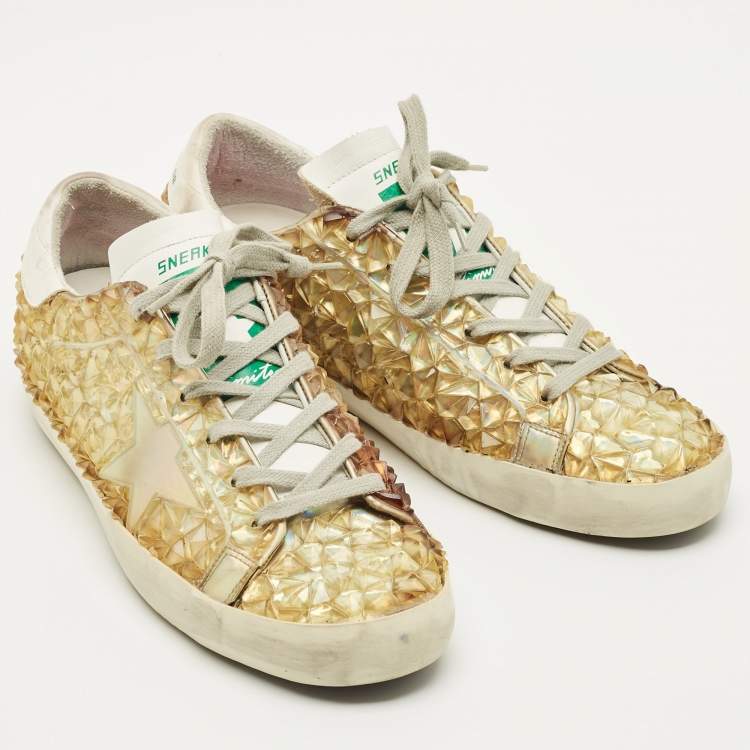 Pre Owned Golden Goose Superstar Size 40 Two Tone Leather and Rubber Lace Up Sneakers