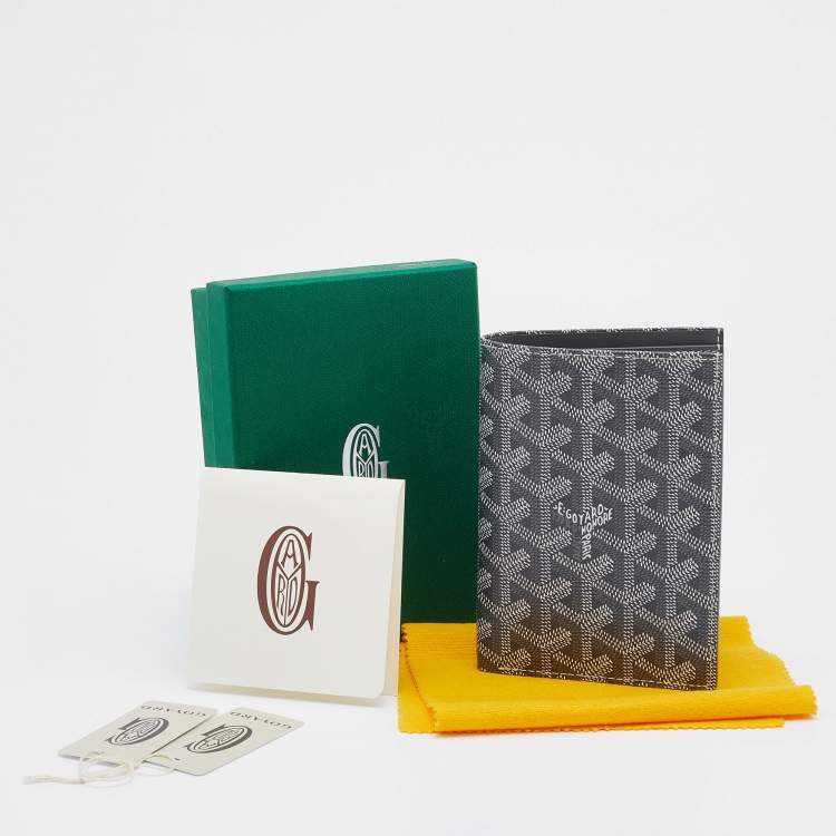 Pre Owned Goyard Grey Goyardine Coated Canvas Grenelle Passport Holder