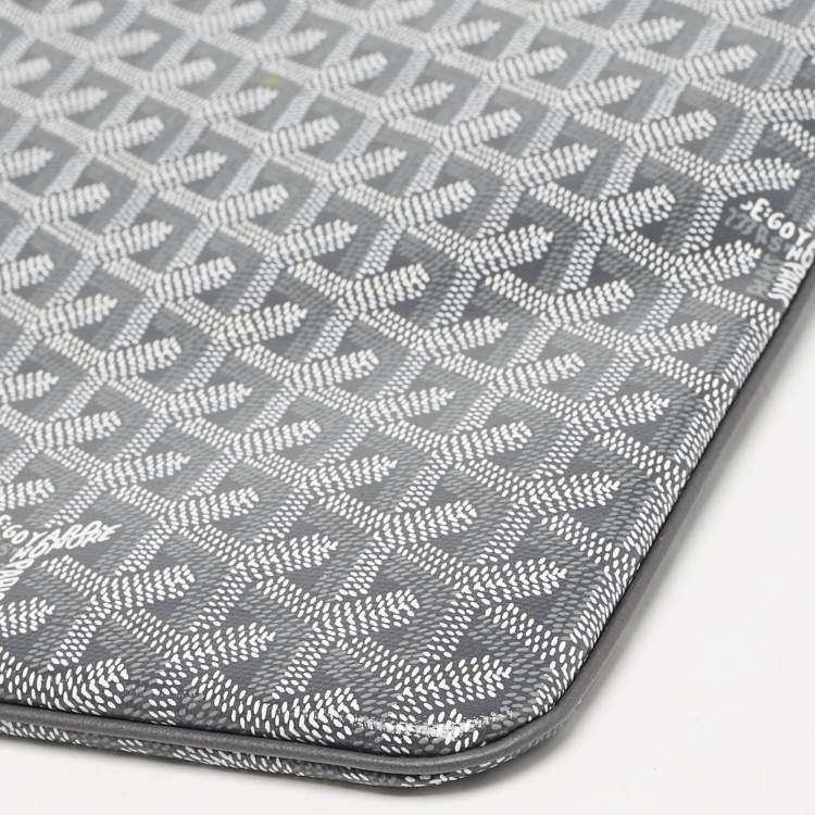 Pre Owned Goyard Grey Goayrdine Coated Canvas and Leather Senat MGM Pouch