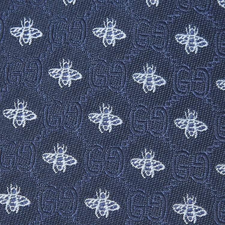 Pre Owned Gucci Navy Blue Logo Silk Jacquard Bee Detail TIe