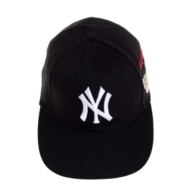 Pre Owned Gucci Black NY Yankees Patch & Butterfly Appliqued Cotton Baseball Cap