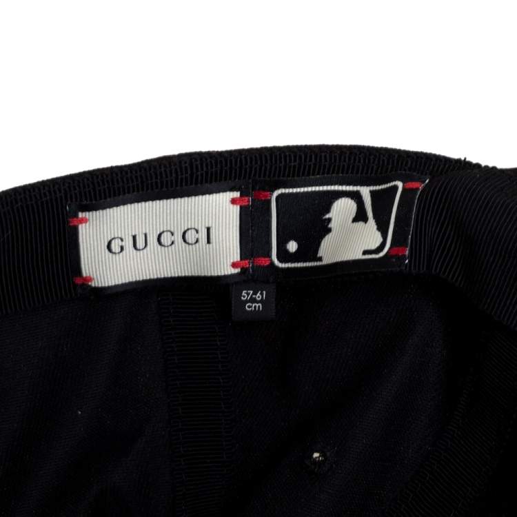 Pre Owned Gucci Black NY Yankees Patch & Butterfly Appliqued Cotton Baseball Cap