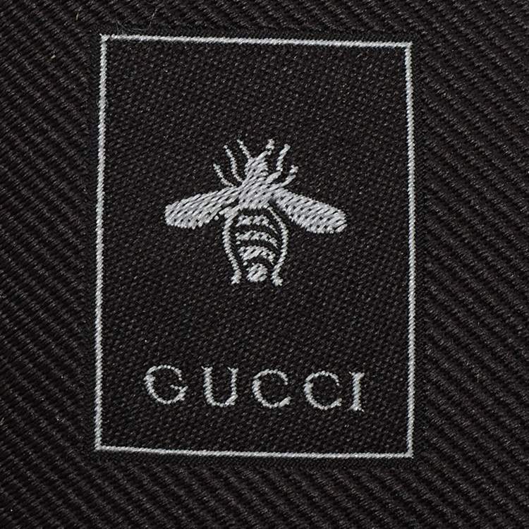 Pre Owned Gucci Black Bee Embroidered Silk Slim Tie
