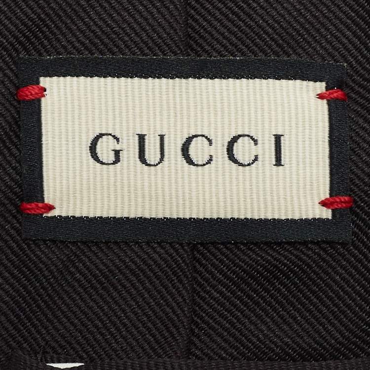 Pre Owned Gucci Black Bee Embroidered Silk Slim Tie