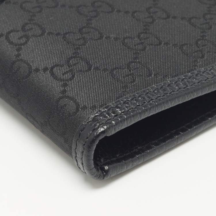 Pre Owned Gucci Black GG Canvas and Leather Bifold Wallet