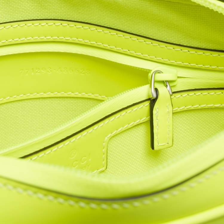 Pre Owned Gucci Lime Green Guccissima Rubber Effect Leather Crossbody Bag