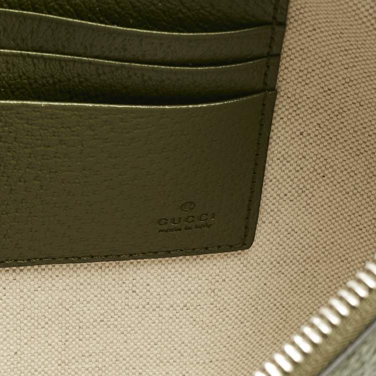 Pre Owned Gucci Fatigue Green Leather GG Marmont Pouch