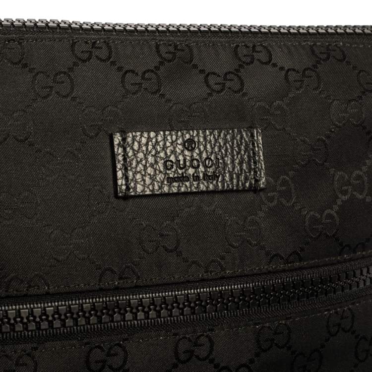 Pre Owned Gucci Black GG Nylon and Leather Messenger Bag