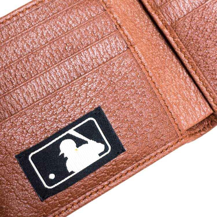 Pre Owned Gucci Beige GG Canvas and Leather NY Yankees Patch Bifold Wallet