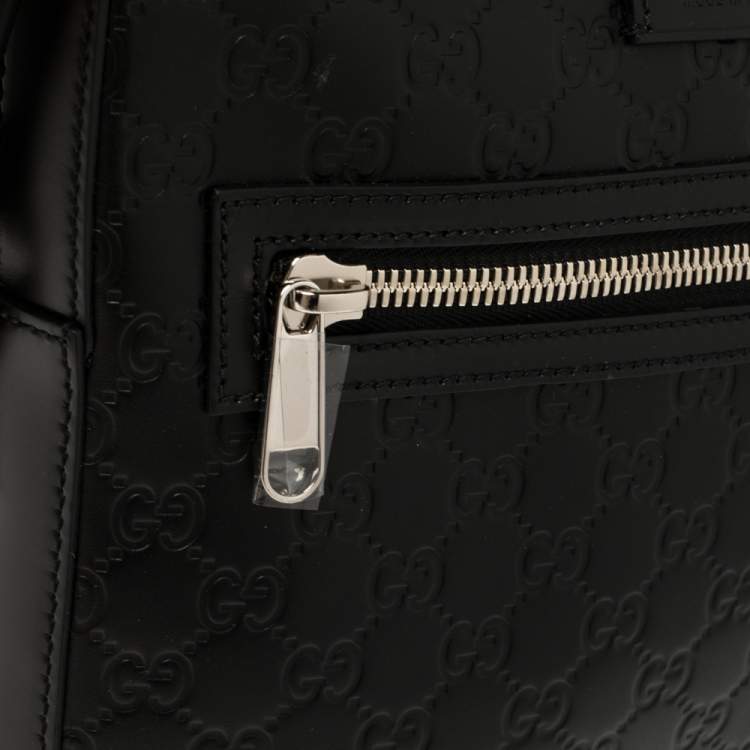 Pre Owned Gucci Black Guccissima Leather Messenger bag