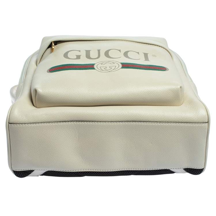 مملوكة مسبقًا Gucci Off White Leather Logo Print Backpack