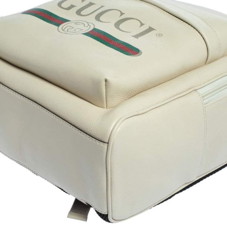 مملوكة مسبقًا Gucci Off White Leather Logo Print Backpack