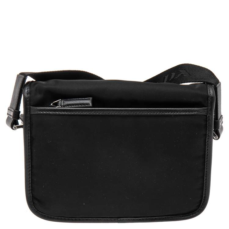 مملوكة مسبقًا Prada Black Nylon Messenger Bag