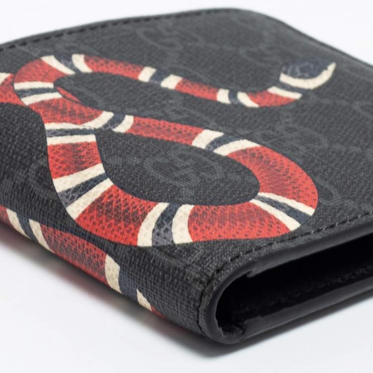Pre Owned Gucci Black GG Supreme Canvas Kingsnake Bifold Wallet