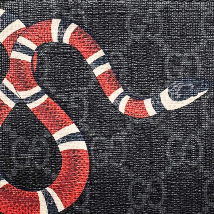 Pre Owned Gucci Black GG Supreme Canvas Kingsnake Bifold Wallet