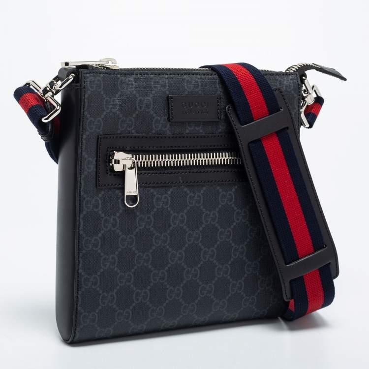 Pre Owned Gucci Black/Grey GG Supreme Messenger Bag