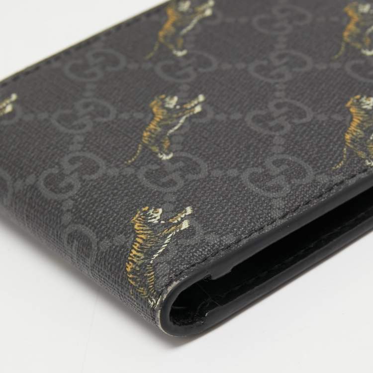 Pre Owned Gucci Black GG Supreme Canvas Tiger Print Bifold Wallet