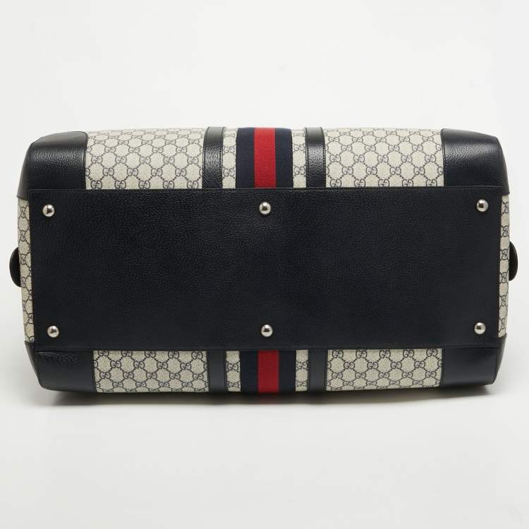 مملوكة مسبقًا Gucci Blue/Beige GG Supreme Canvas Maxi Savoy Duffle Bag