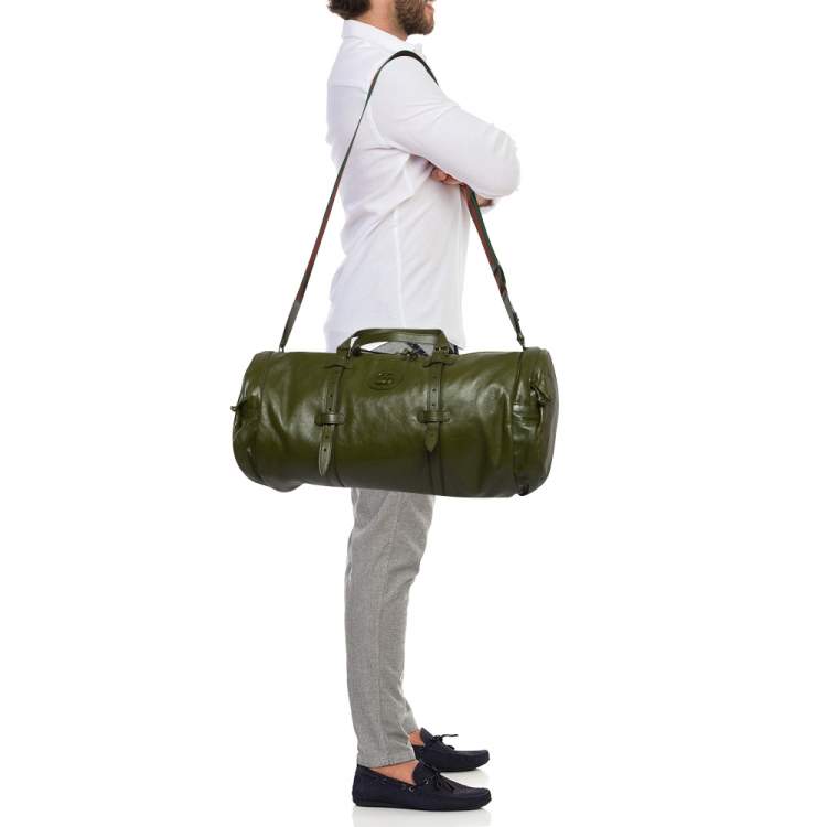 مملوكة مسبقًا Gucci Green Leather Large Tonal Double G Duffle Bag