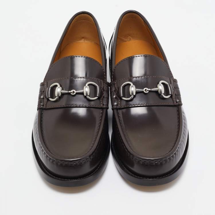 مملوكة مسبقًا Gucci Brown Leather Horsebit Slip On Loafers Size 42.5