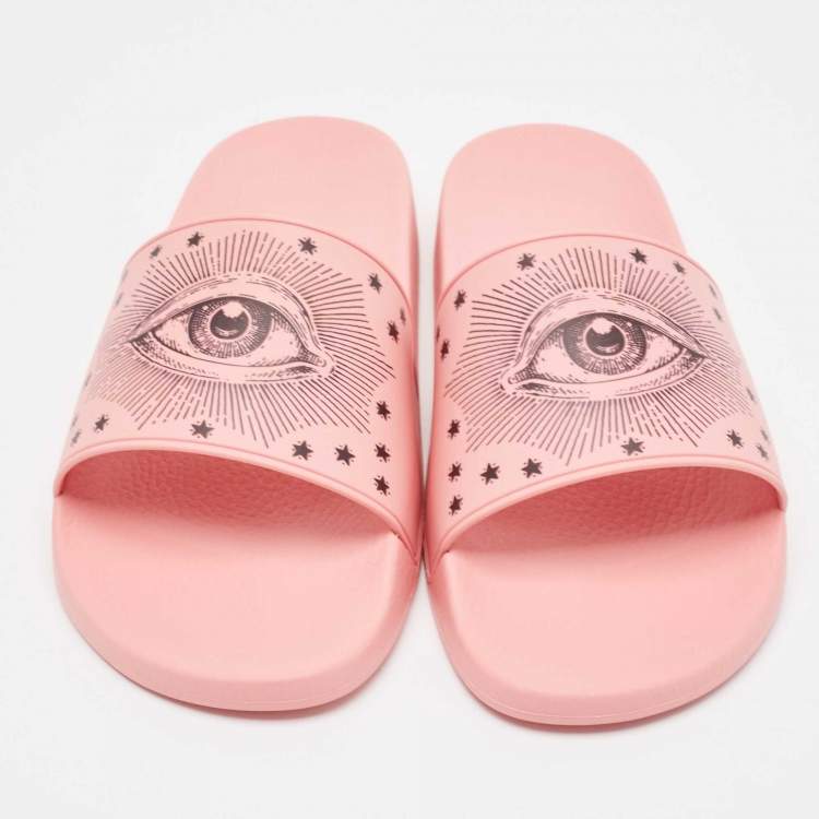 مملوكة مسبقًا Gucci Pink Rubber Garden Pool Slides Size 46