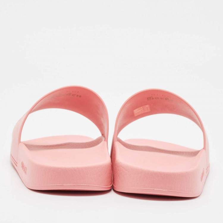 مملوكة مسبقًا Gucci Pink Rubber Garden Pool Slides Size 46