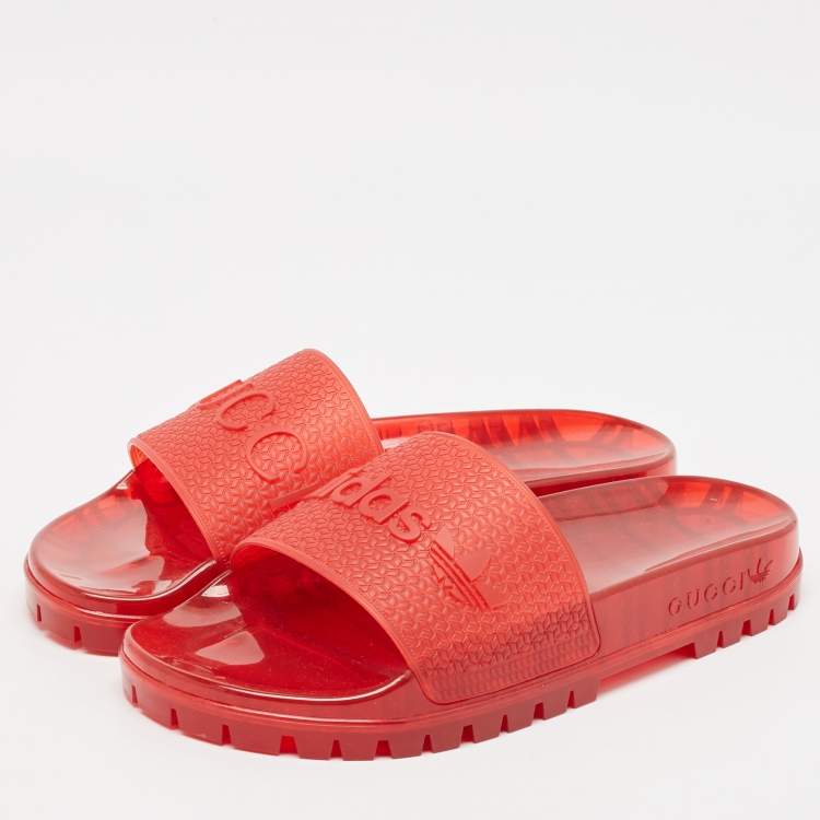 مملوكة مسبقًا Gucci x Adidas Red Rubber Adilette Flat Slides Size 41