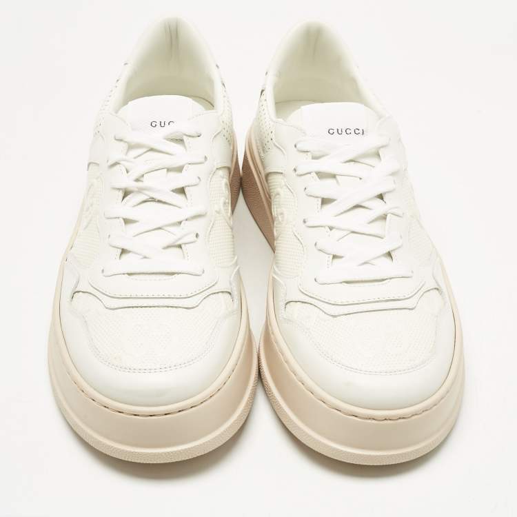 مملوكة مسبقًا Gucci White Jumbo GG Embossed Leather Low Top Sneakers Size 41.5