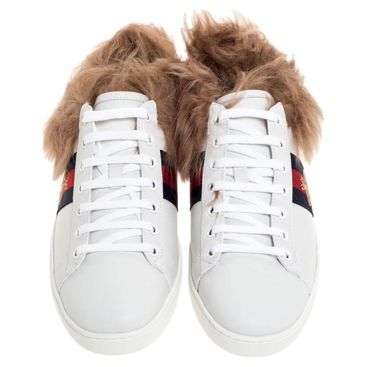Pre Owned Gucci White Leather and Fur Ace Embroidered Bee Low Top Sneaker Size 40