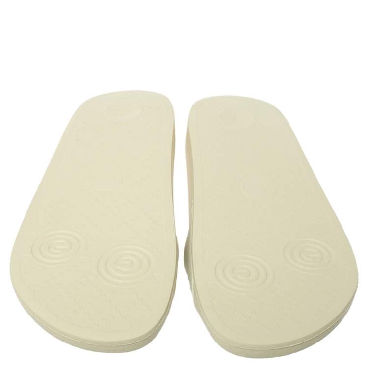 Pre Owned Gucci White Rubber Logo Pursuit Slide Sandals Size 40