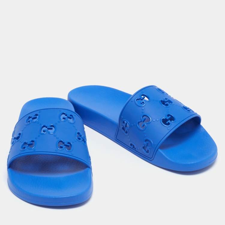 Pre Owned Gucci Blue GG Rubber Flat Slides Size 43 