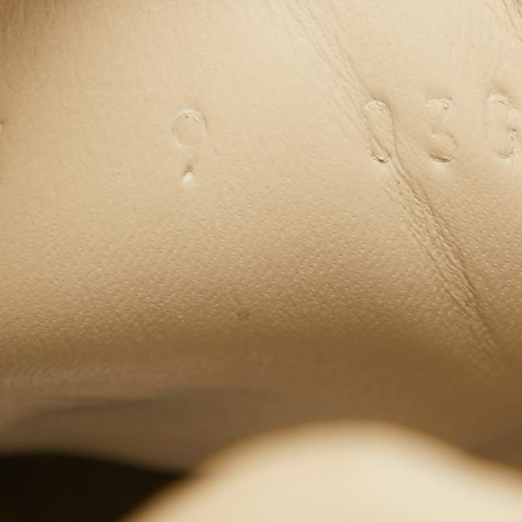 Pre Owned Gucci x The North Face Cream Leather Rhyton Sneakers Size 43