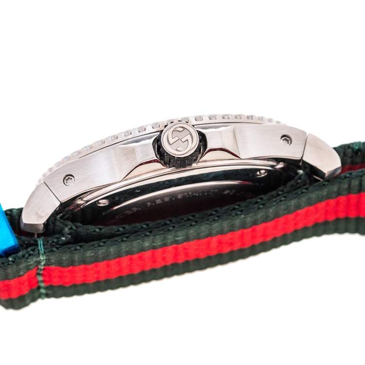 Pre Owned Gucci  Black Stainless Steel Nylon Dive YA136209 Men's Wristwatch 45 mm