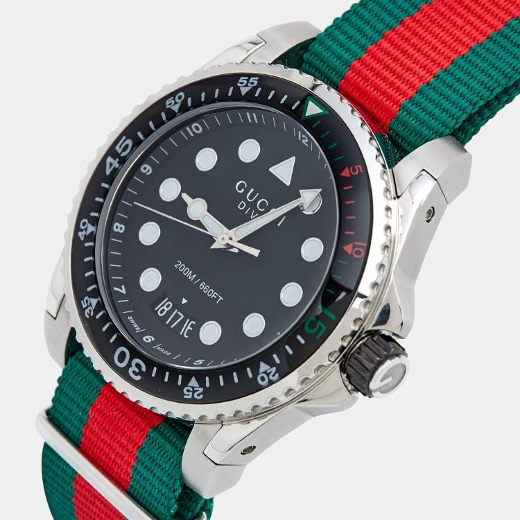 Gucci Black Stainless Steel Nylon Dive YA136209 Men's Wristwatch