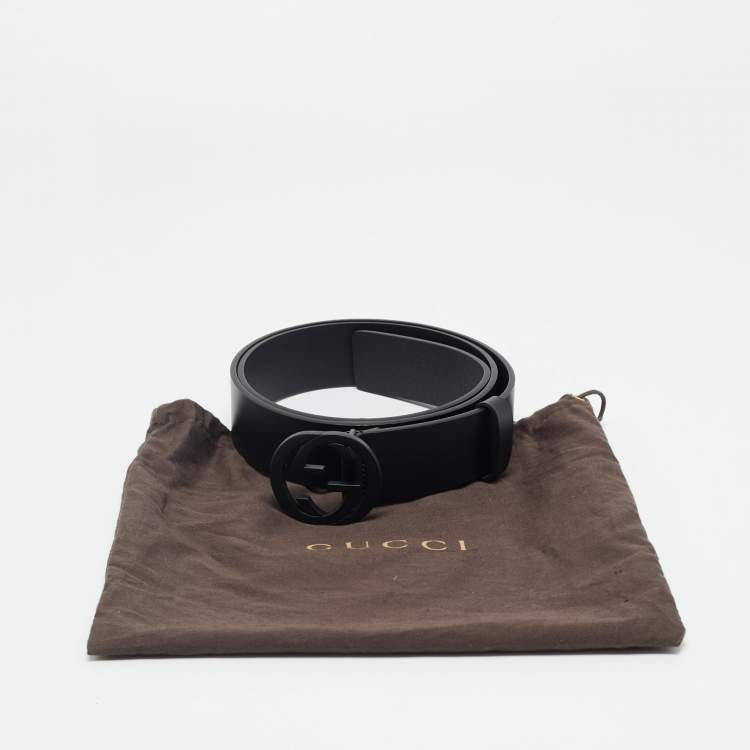 Pre Owned Gucci Black Leather Interlocking G Belt 95CM