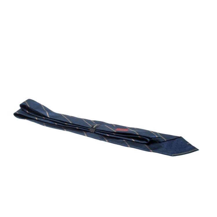 Pre Owned Gucci Vintage Navy Blue Diagonal Striped Silk Traditional Tie