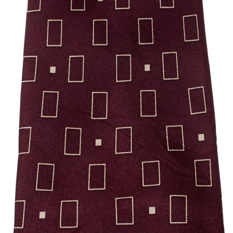 Pre Owned Gucci Burgundy Silk Rectangle Box Pattern Tie 
