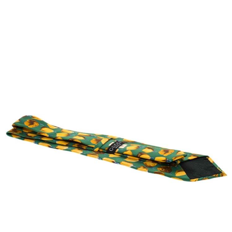 مملوكة مسبقًا Gucci Vinatge Green and Yellow Floral Print Silk Tie