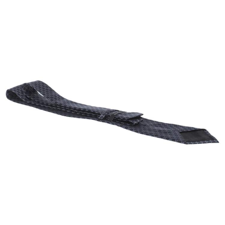 مملوكة مسبقًا Gucci Navy Blue Geometric Patterned Silk Tie 