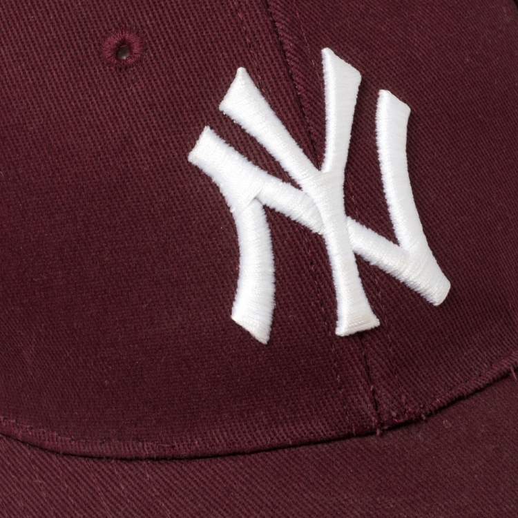 Pre Owned Gucci Burgundy Butterfly Appliqued NY Yankees Patch Baseball Cap
