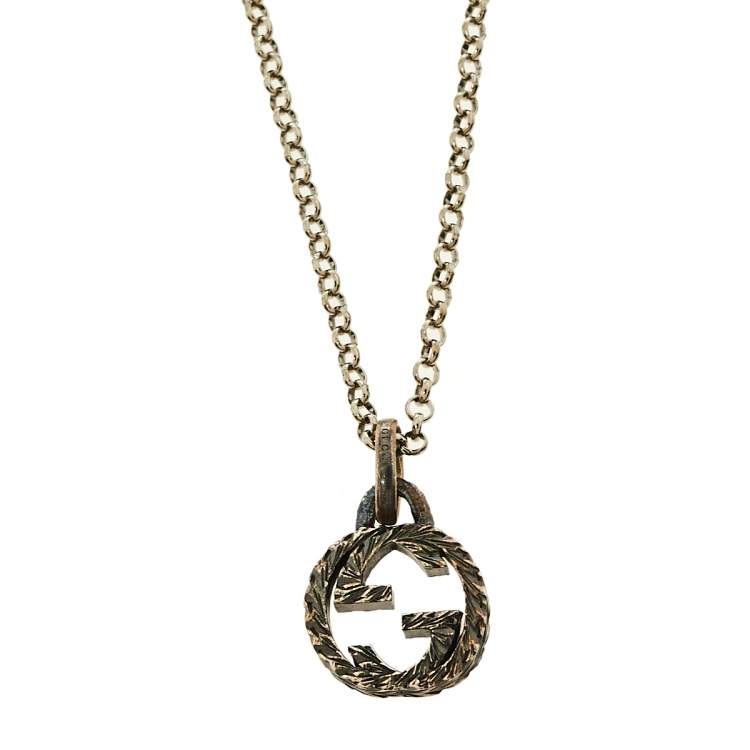 Pre Owned Gucci Sterling Silver Interlocking G Pendant Necklace