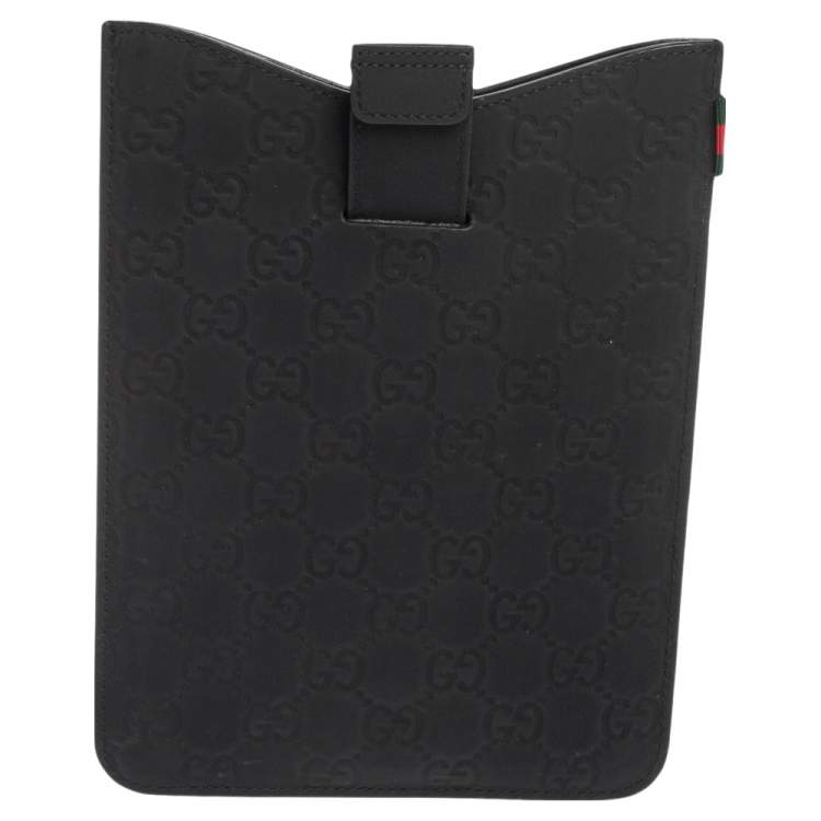 مملوكة مسبقًا حافظة آيباد غوتشي مطاط غوتشيسيما أسود صغيرة