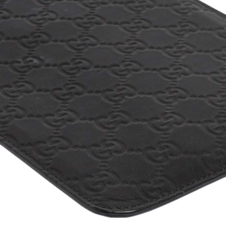مملوكة مسبقًا حافظة آيباد غوتشي مطاط غوتشيسيما أسود صغيرة