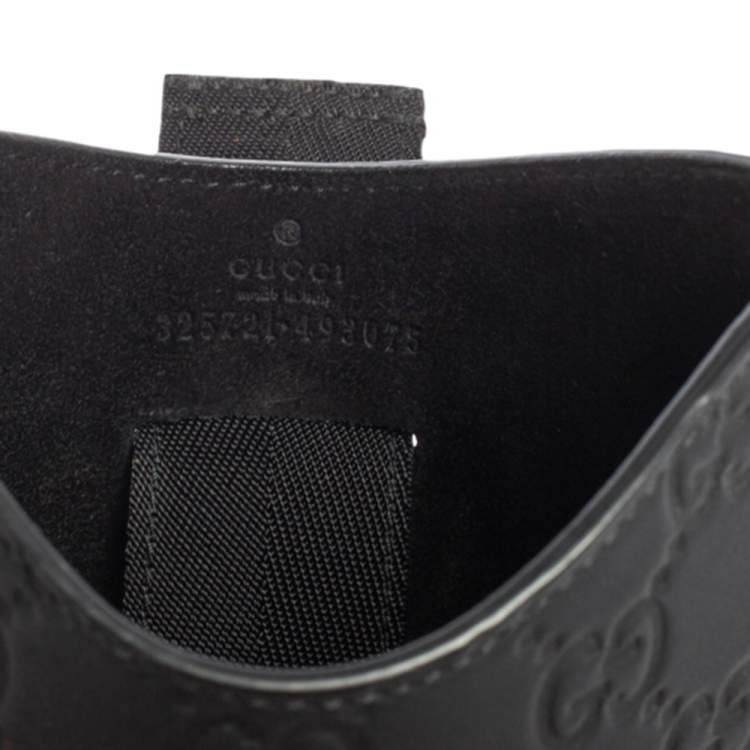 مملوكة مسبقًا حافظة آيباد غوتشي مطاط غوتشيسيما أسود صغيرة