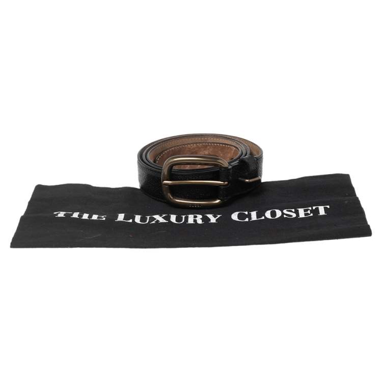 Pre Owned Gucci Black Textured Leather Buckle Belt 105CM