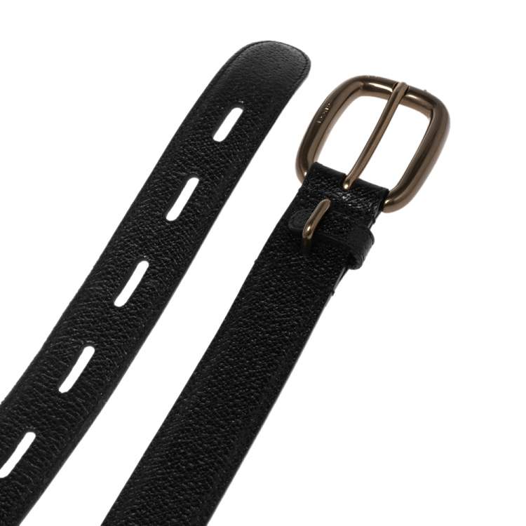 Pre Owned Gucci Black Textured Leather Buckle Belt 105CM