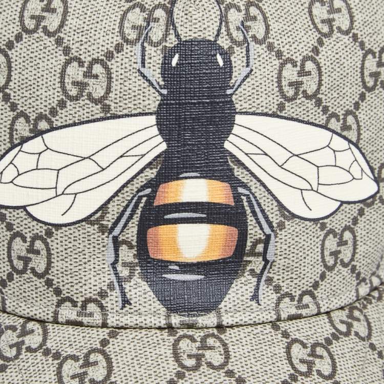 Pre Owned Gucci Beige Ebony Bee Print GG Supreme Baseball Cap M